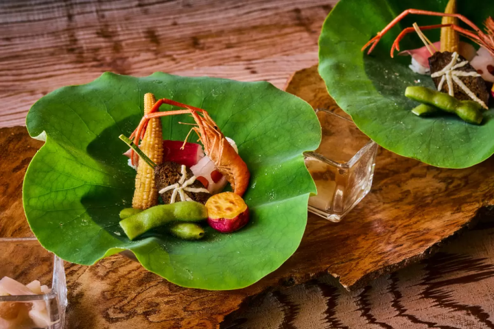 箱根仙石原秋季美食推薦 | 提供柴火烹飪、日式料理和素食菜餚