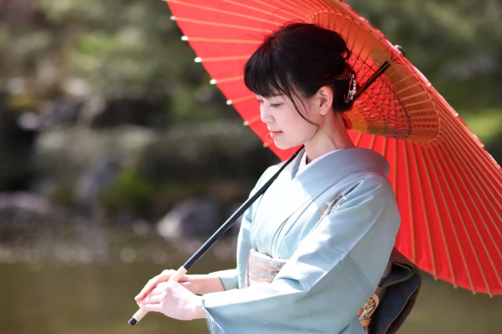 Leave your travel memories and wedding photos to "Art Studio" to capture them beautifully in photographs.
