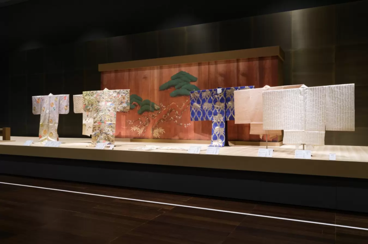 京都展另一大特色,就是聚焦日本傳統表演藝術「能劇」與《源氏物語》之間的關係。